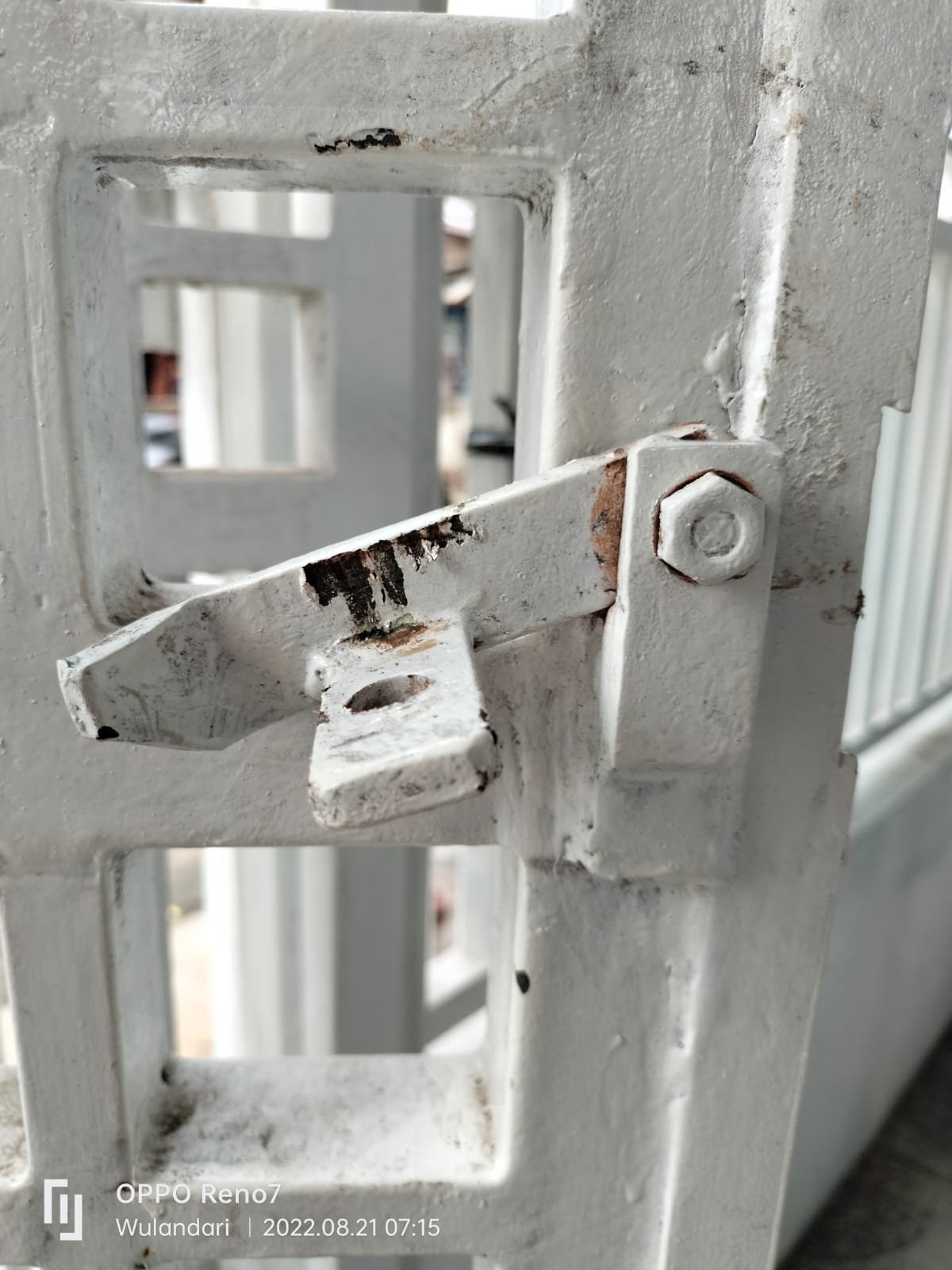 Maling Bobol Praktek Kesehatan Bidan Di Desa Lau Dendang.