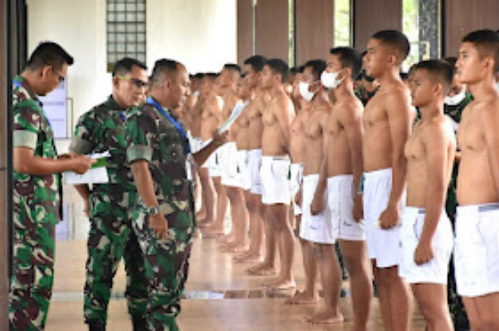 Pangdam l/BB Mayjen TNI Achmad Daniel Chardin,SE MSi Melaksanakan Sidang Parade Dengan Penuh Tanggung Jawab