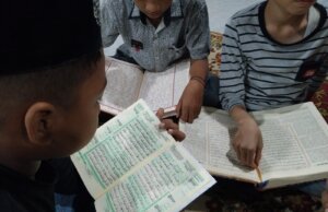 Malam ke 17 Ramadhan, Mushalla Al-Muhajirin Kwala Begumit di Padati Warga Untuk Shalat Isya dan Tarawih