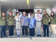 Wali Kota Pematangsiantar dr Susanti Dewayani SpA Melepas Keberangkatan Dua Pelajar Mengikuti Seleksi Paskibraka Tingkat Provinsi Sumatera Utara