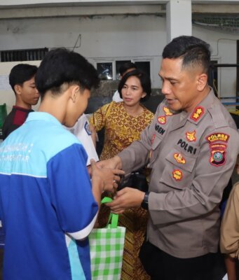 Ulang Tahunnya ke 43 :Kapolres Pematangsiantar Berbagi Tali Asih ke Panti Asuhan
