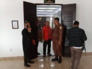 Warga Desa Pasar Baru Suarakan Agar Kades Tersangka Untuk Segera di Tahan, Penyidik: Segera kita Limpahkan ke Jaksa