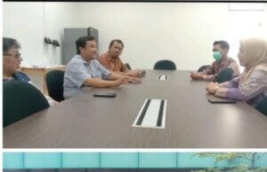 Sebelum pelantikan,Steven Jansen Sinaga,anggota DPRD Tangerang Selatan bersilahtuhrahmi kePuskesmas Lengkong Karya.