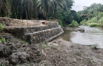 Di temukan Diduga Proyek Siluman Pembangunan Bronjong Di DAS Bantaran Sungai Bahsumbu