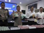 Polrestabes Medan Gerebek Gudang Penyimpanan Narkoba 36 860 Pil Ekstasi dan 2 Kg Sabu Disita Sebagai BB