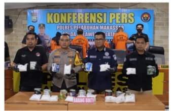 Amankan 4 Tersangka, Polres Pelabuhan Makassar Berhasil Amankan Narkotika Jenis Sabu Lebih 6 kg