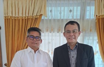 Calon Ephorus HKBP Pdt Maulinus Siregar MTh Dijamu Tokoh Masyarakat Kota Tebingtinggi Pahala Sitorus