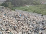 Keluhkan Bau TPA Burangkeng, Warga Ciledug Minta Perhatian Pemkab Bekasi.