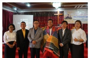 Jemaat Gereja Maranatha Jawa Tongah Mendoakan RHS Untuk 1 Periode Lagi