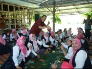 RHS Lakukan Pembekalan Tim Pemenangan RHS-AZI di Silau Malaha