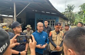 PJ. WALI KOTA BERSAMA WALI KOTA TEBING TINGGI TERPILIH TINJAU LOKASI BANJIR