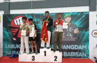 Pratu Ongki Saleh kembali membawa nama baik Satuan Yonif 122/TS dengan Juara I di perlombaan lari 10 K Cup Run MCUR 2025 Kota Medan